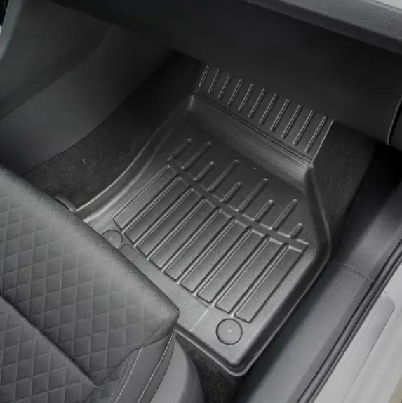 Gumiszőnyeg szett a Dacia Spring hátsó üléstérben miniatűr